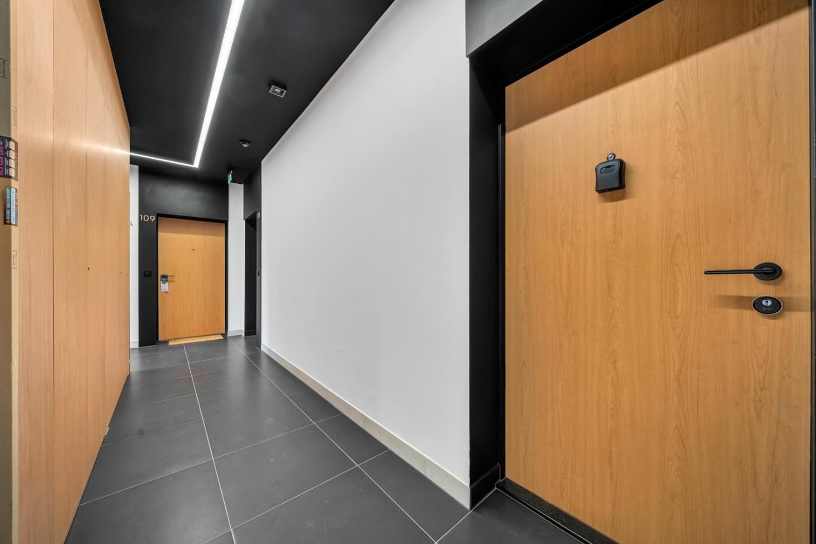 Apartament Praga - Workspace, Balcony And Parking By Rentujemy *