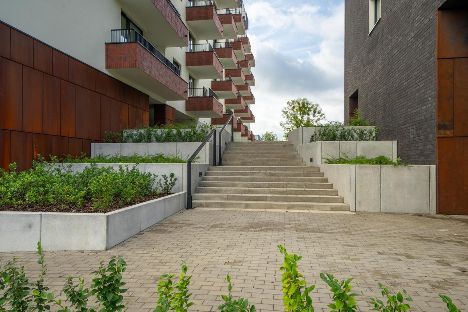 Praga - Workspace, Balcony And Parking By Rentujemy Leilighet Warszawa