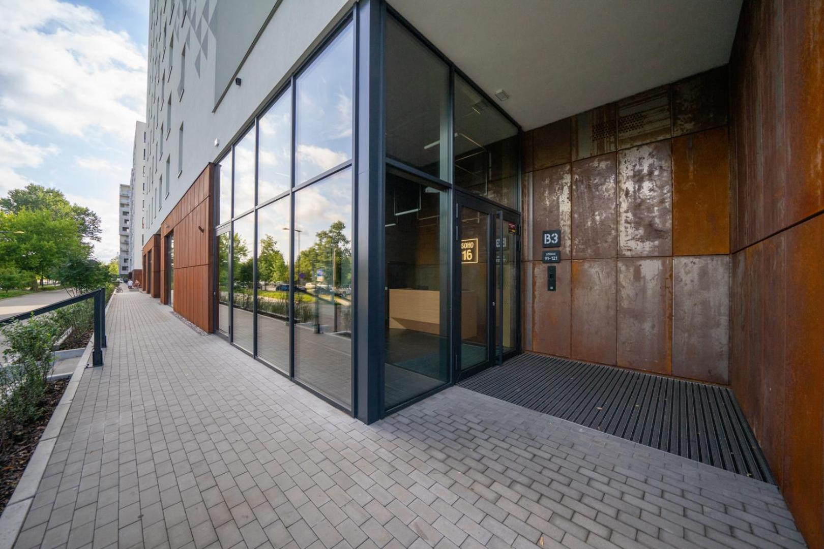 Praga - Workspace, Balcony And Parking By Rentujemy Leilighet *